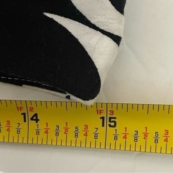 White House Black Market Black W White Floral Pleated Skirt Size 6 - Picture 10 of 11